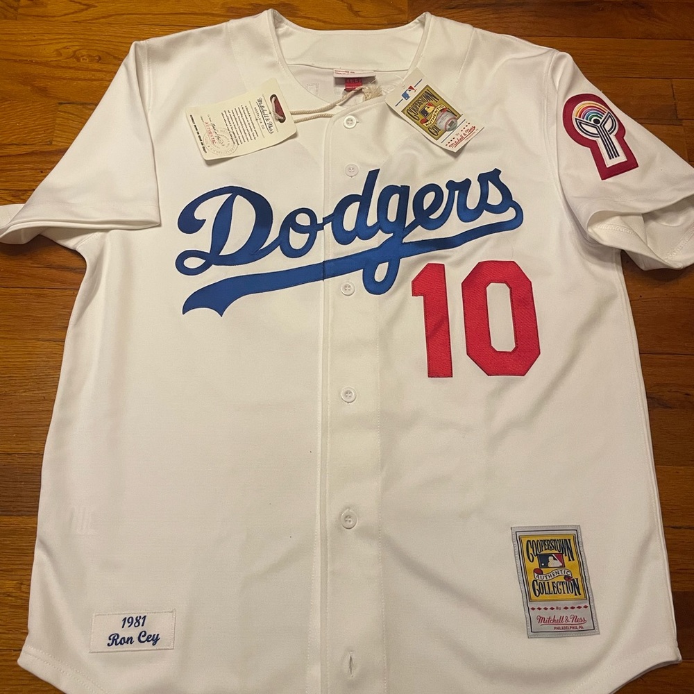 BRAND NEW Ron Cey 1981 LA Dodgers Mitchell & Ness Jersey size (L)